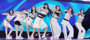 【フォト】USPEER　さわやか×元気にデビュー初ステージ