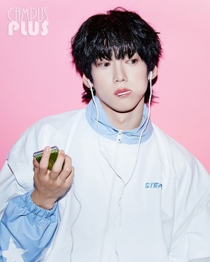 【フォト】AMPERS＆ONEカムデン、大学生向け雑誌の表紙を飾る