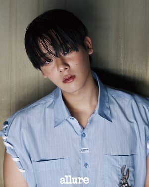 【フォト】『ONE：ハイスクールヒーローズ』のイ・ジョンハ×キム・ドワン、男同士の濃厚な友情を捉えたグラビア