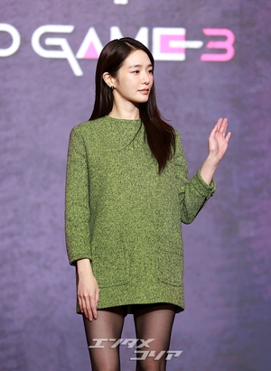 【フォト】パク・ギュヨン、超ミニワンピ姿で美脚アピール