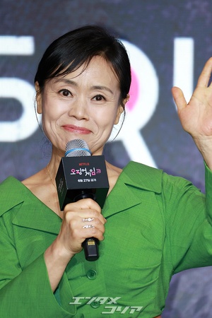 【フォト】カン・エシム、グリーンのワンピースがおしゃれ