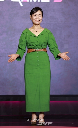 【フォト】カン・エシム、グリーンのワンピースがおしゃれ