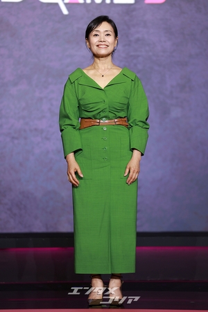 【フォト】カン・エシム、グリーンのワンピースがおしゃれ