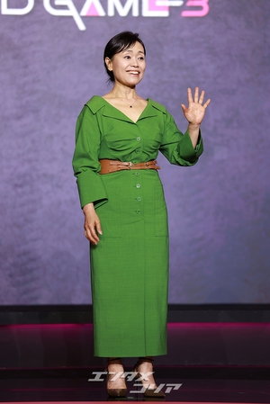 【フォト】カン・エシム、グリーンのワンピースがおしゃれ