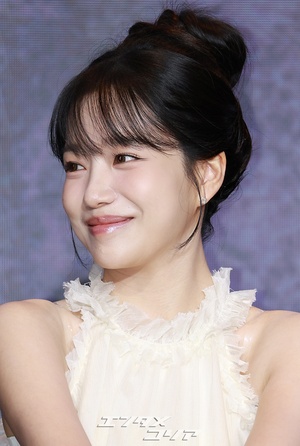 【フォト】ラブリーな魅力振りまくチョ・ユリ