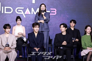 【フォト】『イカゲーム3』のキャストたち、明るい表情でポーズ