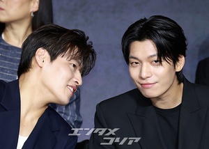 【フォト】『イカゲーム3』のキャストたち、明るい表情でポーズ