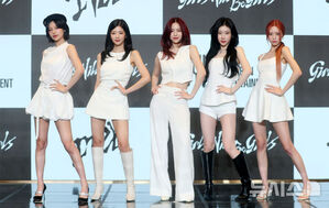 【フォト】ITZY、新譜発売記念の記者懇談会で成熟した魅力アピール