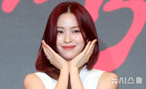 【フォト】ITZY、新譜発売記念の記者懇談会で成熟した魅力アピール