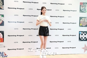 【フォト】IVEレイ、スポーティールックでさわやかな魅力アピール