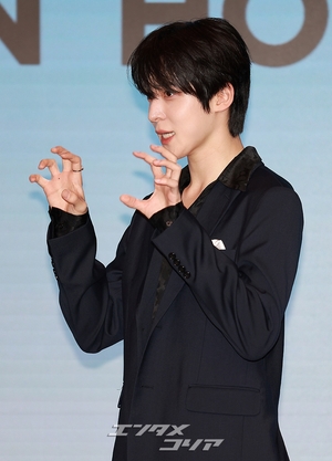  【フォト】ATEEZユンホ　瞳キラキラ