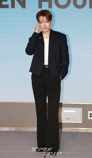  【フォト】ATEEZホンジュン　完ぺきスーツ姿