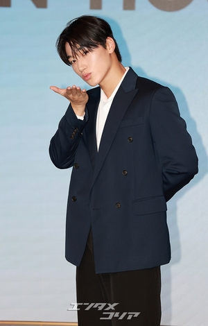  【フォト】ATEEZサン　ファンのハートを狙い撃ち