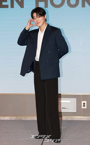  【フォト】ATEEZサン　ファンのハートを狙い撃ち