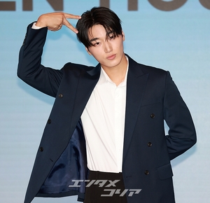  【フォト】ATEEZサン　ファンのハートを狙い撃ち