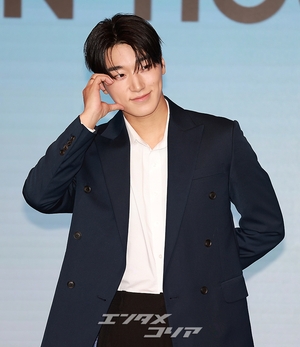  【フォト】ATEEZサン　ファンのハートを狙い撃ち