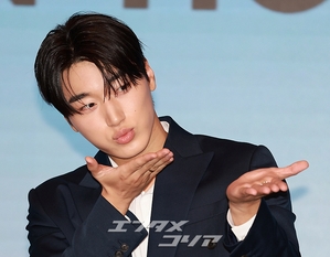  【フォト】ATEEZサン　ファンのハートを狙い撃ち