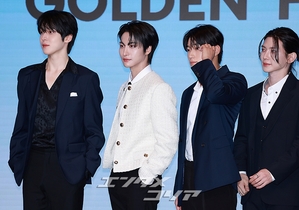 【フォト】ATEEZのニューアルバム発売記念記者懇談会