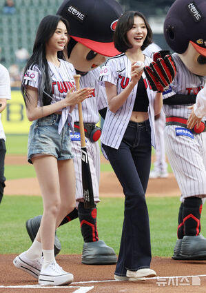 【フォト】Hearts2Heartsジウ＆イアンが始球式　／ソウル