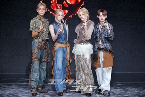 【フォト】K-POP初のジェンダーレスグループXLOV、華麗に音楽活動