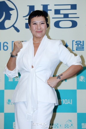 【フォト】チョン・ヨンジュ、ばっさり切った髪型もぴったり