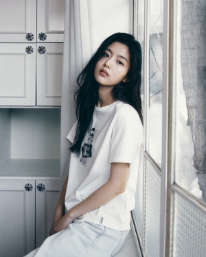 【フォト】シン・ウンス、成熟し深まる魅力…清純＆堂々とした新プロフィール写真