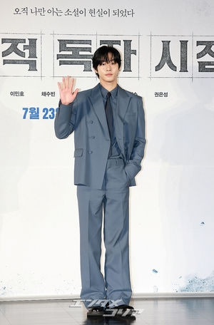 【フォト】アン・ヒョソプ、ファンのハートを刺激するステキな姿