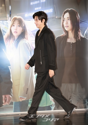 【フォト】彫刻ビジュアルのイ・ミンホ、ステキなポーズ