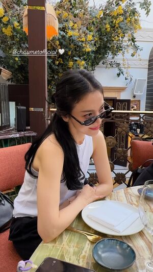 ロングヘアに変身したソン・ヘギョ、一段と女性らしい雰囲気