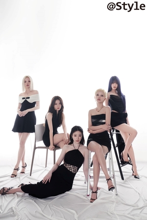 【フォト】ASEA2025で大賞受賞のi-dle「再契約後にもらった最初のトロフィー、大切だし特別」