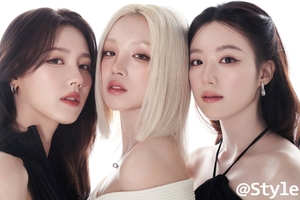 【フォト】ASEA2025で大賞受賞のi-dle「再契約後にもらった最初のトロフィー、大切だし特別」