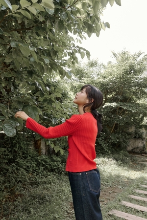 【フォト】一児の母ユン・スンア、「SJSJ」の広告写真で清純ビジュアル披露