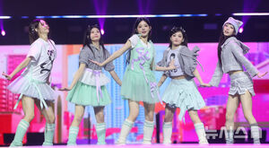 【フォト】aespa＆ILLIT＆Hearts2Heartsら、「MyK FESTA」K-POPコンサートに出演したスターたち