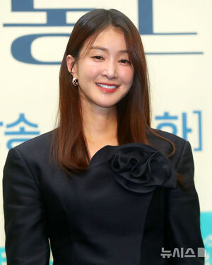 イ・シヨンが1億ウォン寄付、小児患者の治療のためサポート