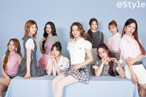 【フォト】J.Y.Parkが手掛けた日本のガールズグループNiziU、さらに成熟した魅力