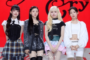 【フォト】「PSYの芸能事務所で初」ガールズグループBaby DONT Cryがデビュー