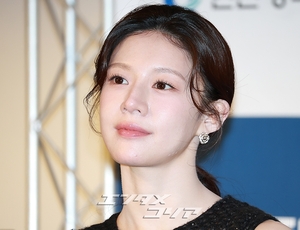 【フォト】コ・ユンジョン、きらめく美しさに視線集中