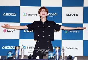 【フォト】「美しい女性お笑いタレント」チャン・ドヨン登場