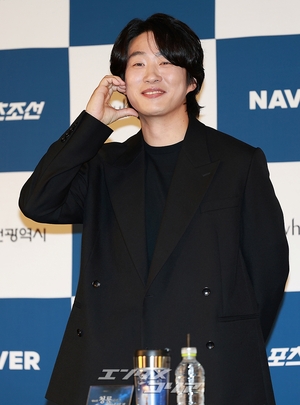 【フォト】長めのヘアスタイルも似合うアン・ジェホン