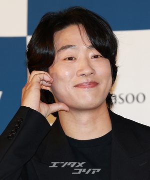 【フォト】長めのヘアスタイルも似合うアン・ジェホン