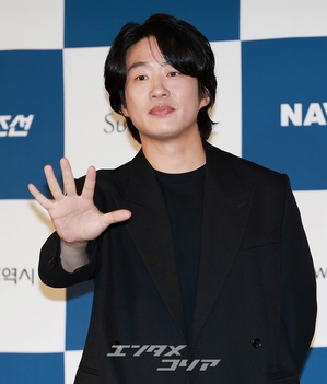 【フォト】長めのヘアスタイルも似合うアン・ジェホン