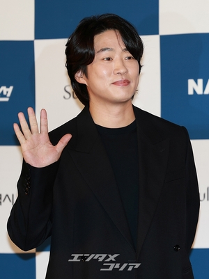 【フォト】長めのヘアスタイルも似合うアン・ジェホン