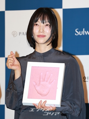 【フォト】クム・ヘナ＆ユン・ガイ、強烈だったり清純だったり