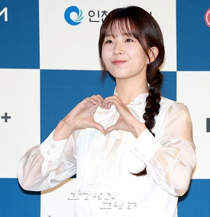 【フォト】クム・ヘナ＆ユン・ガイ、強烈だったり清純だったり