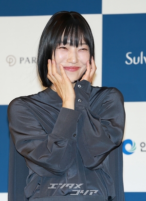 【フォト】クム・ヘナ＆ユン・ガイ、強烈だったり清純だったり