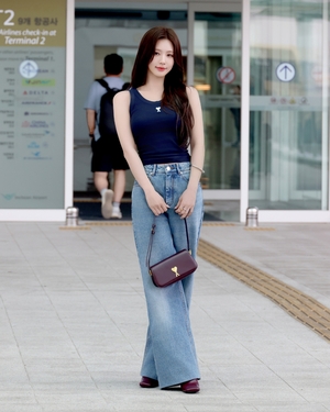 【フォト】i-dleミヨン　「AMI PARIS」メンズ・ファッション・ウィーク出席のため出国