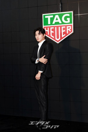 【フォト】ATEEZサン、「ほっぺハート」で魅力アピール