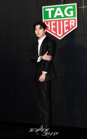 【フォト】ATEEZサン、「ほっぺハート」で魅力アピール