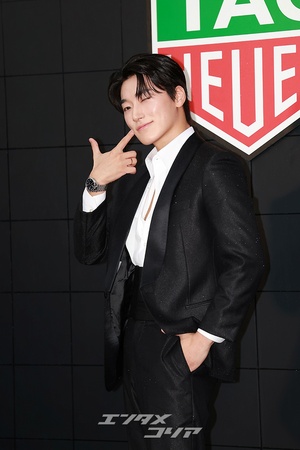 【フォト】ATEEZサン、「ほっぺハート」で魅力アピール