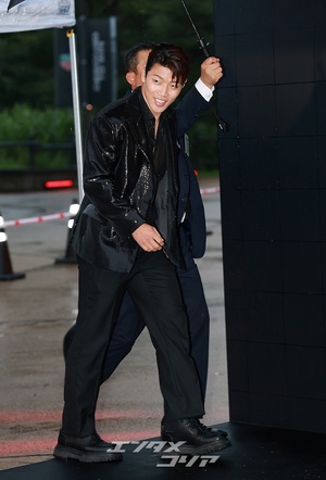 【フォト】サッカー選手の黄喜燦、男らしさ漂うビジュアル